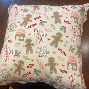 Viral gingerbread pillow